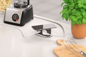 Mini torretta elettrica vetro bianco a 1 Schuko e 2 Usb A e C e caricabatteria wireless